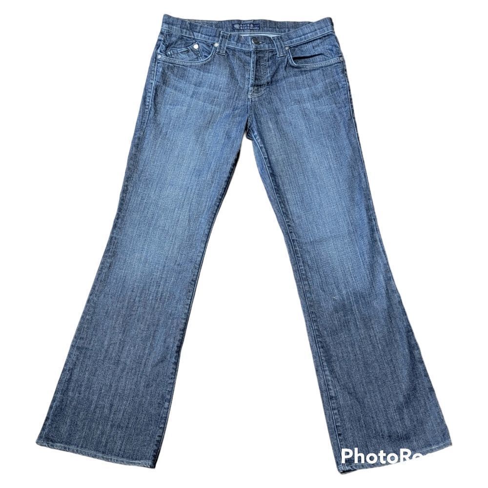 Rock & Republic Bootcut Jeans Size 32